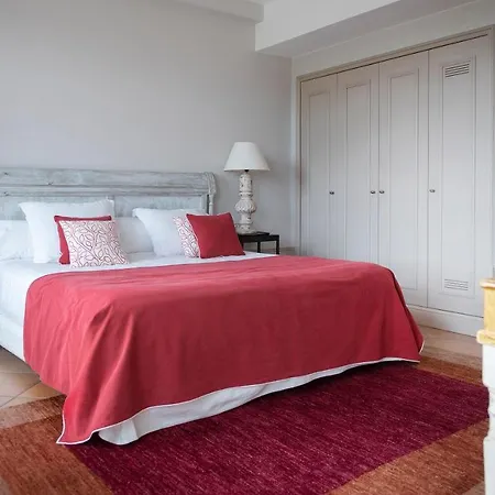 Hotel Casa Anamaria 4*