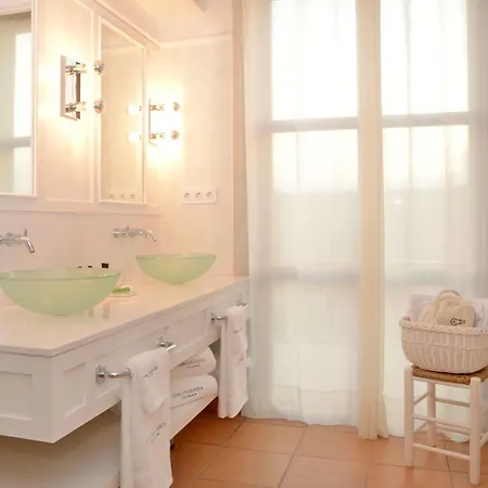 Casa Anamaria Hotel 4*
